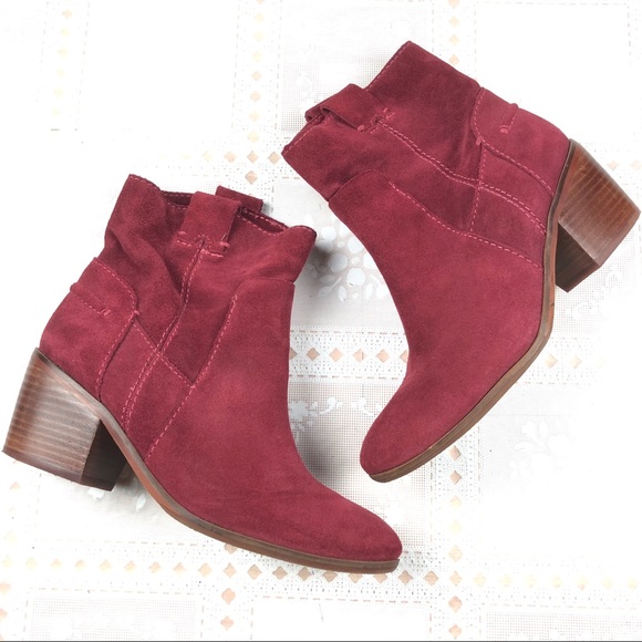 Vince Camuto Shoes - Vince Camuto Maves 7.5 suede ankle boots Chianti